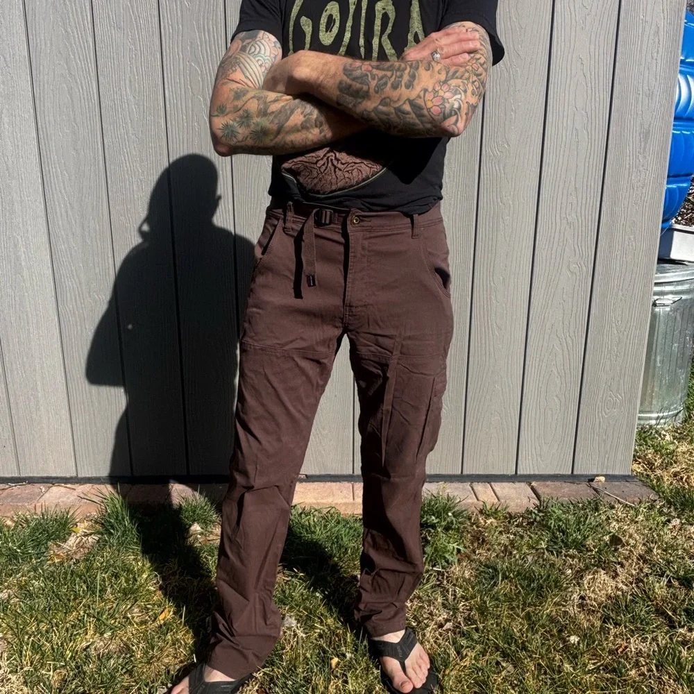 Prana Men's stretch Zion Pants in Brown Size S (30)x 32